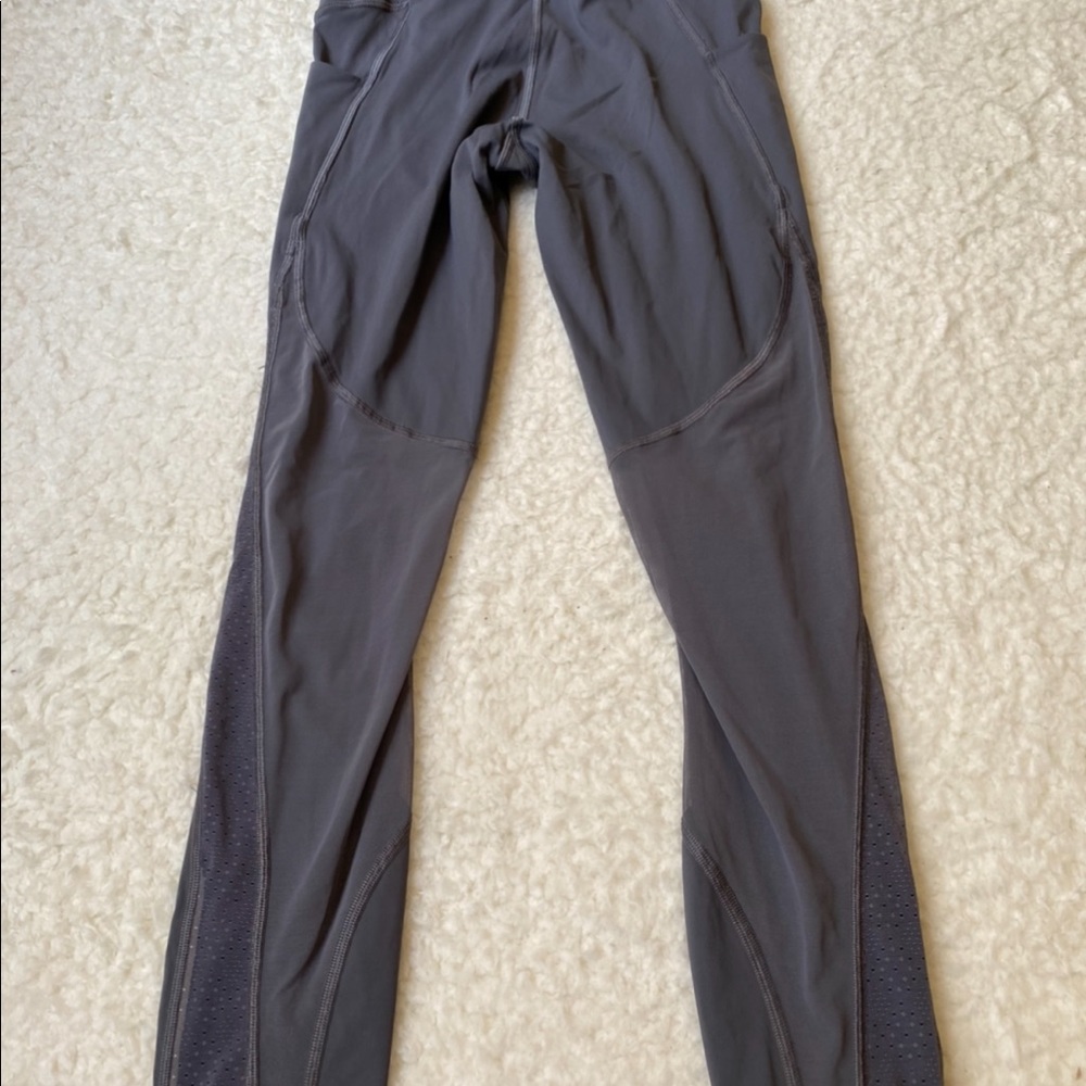 ❌SOLD❌Lululemon Run Smoothly 7/8 Tight *25" - Picture 4 of 6
